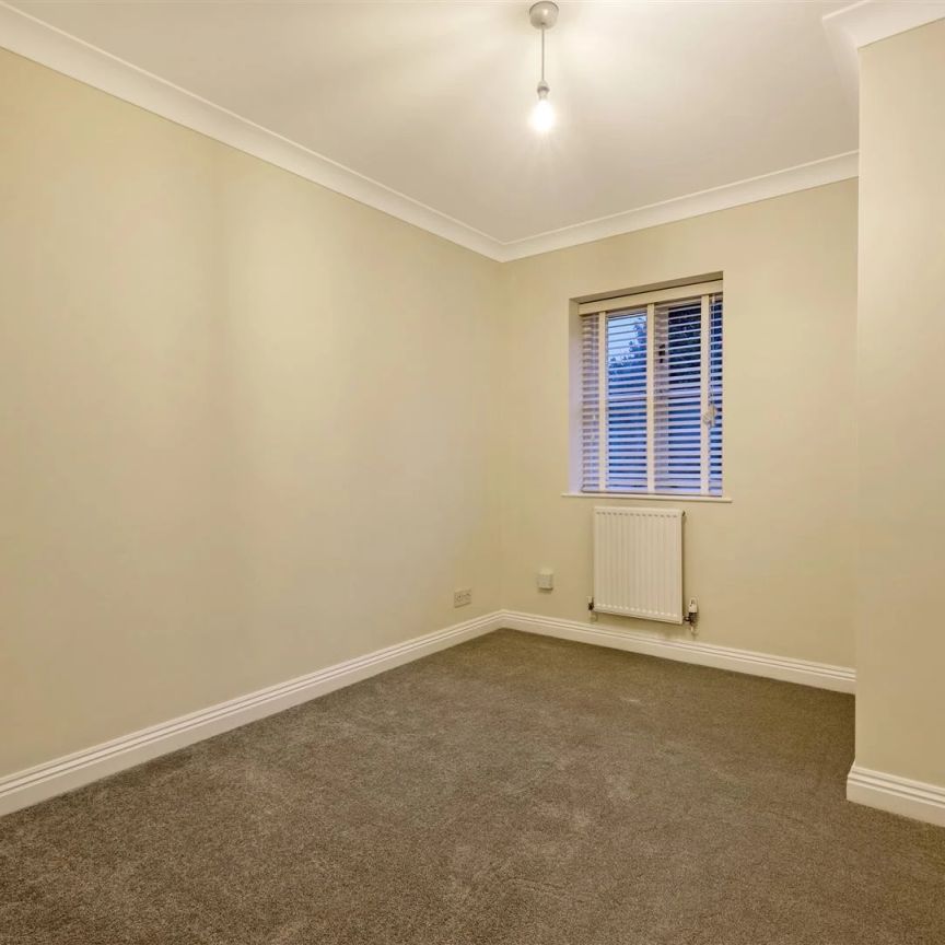 4 Bedroom House - Detached - Photo 1