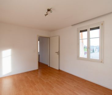 Sonnige 3.5 Zimmer-Wohnung mit Ausblick - Photo 6