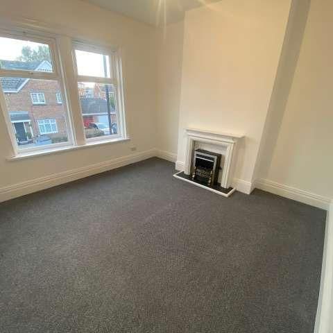 3 bedroom flat to rent - Photo 1