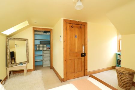 42-44 Racecourse Crescent, Launceston TAS 7250 - House For Rent | Domain - Photo 5