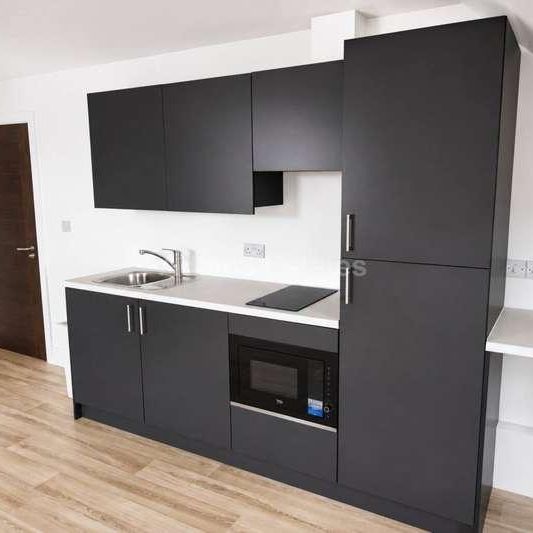 Charndon Close, Reading, RG2 - Photo 1