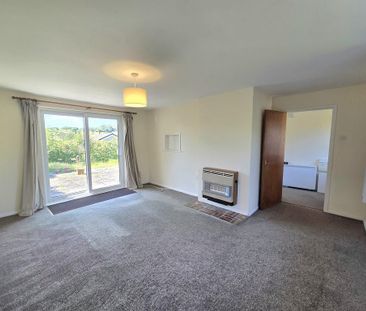 3 bedroom bungalow to rent - Photo 2