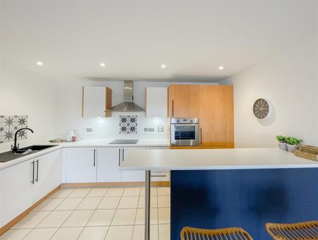 Midway Quay, Eastbourne, BN23 5DB - Photo 3