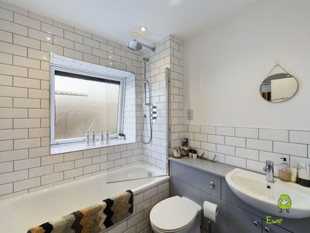 2 Bedroom - Photo 5