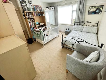 3 bedroom semi-detached house to rent - Photo 3