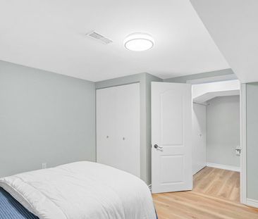 For Lease - 5 Avondale Boulevard, Brampton, Ontario - Photo 6