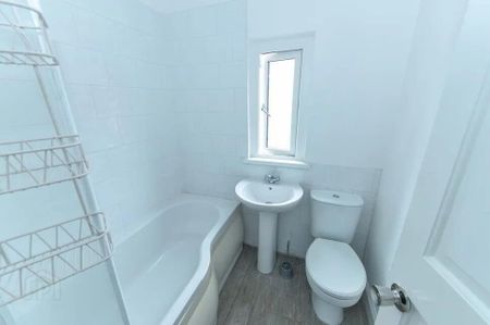 29 Lockview Road, Stranmillis, Belfast, BT9 5FH - Photo 2