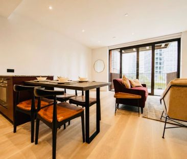 1 Bed Flat, Embassy Garden, SW11 - Photo 2