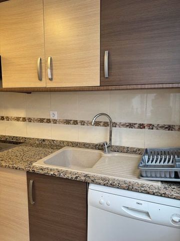 Carrer de Guillem dAnglesola, Valencia, Valencian Community 46022 - Photo 4