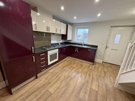 2 bedroom terraced house to rent - Photo 2