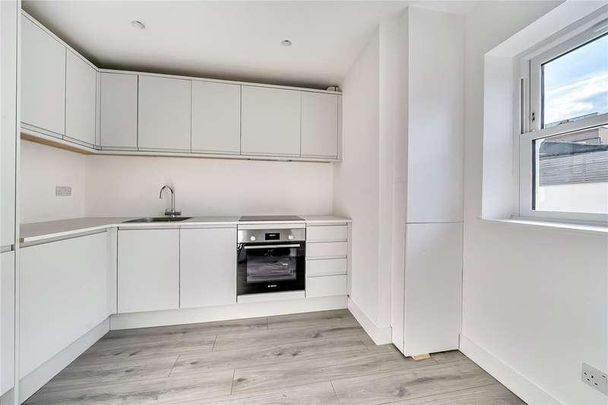 Portland Road, London, SE25 - Photo 1