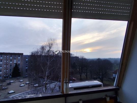 Kiadó jó állapotú panel lakás - Pécs - Fotó 1