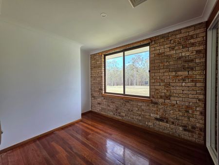 Breathtaking Valley Views – Peaceful Family Living - Photo 5