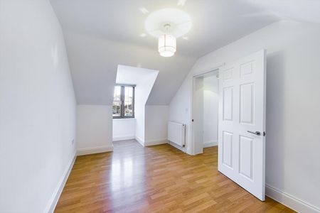 3 bedroom House To Let - Photo 5