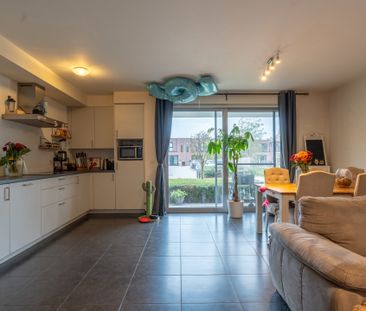 Gelijkvloers app met 2 slpk en autostaanplaats te Turnhout. - Foto 2