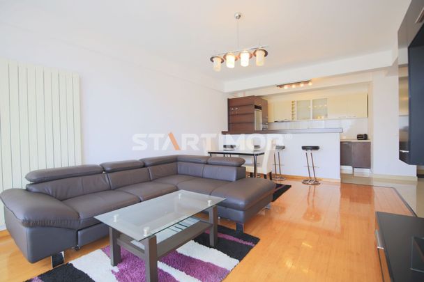 Apartament mobilat zona centrala cu parcare - Fotografie 1