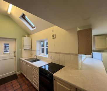 2 bedroom terraced house to rent - Photo 5