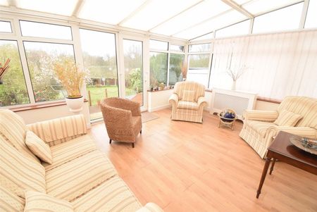 Ashdene Drive, Crofton, Wakefield - Photo 2