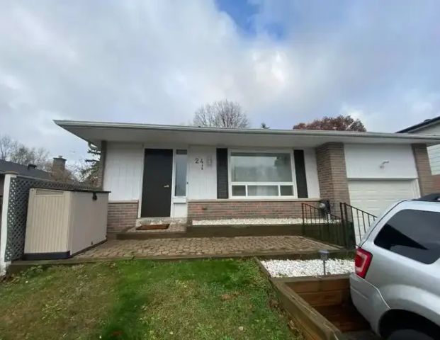 24 Lonsdale Pl | 24 Lonsdale Place, Barrie - Photo 1