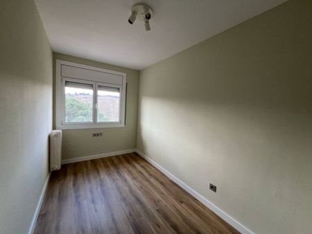 Casa o chalet de alquiler en Avenida Antoni Gaudi, Centre - Photo 3