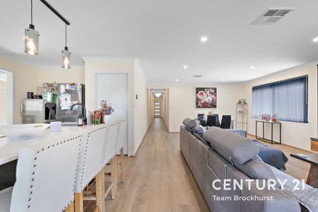 Big on Style, Easy on Upkeep - Photo 5