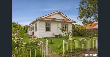 Premium Brunswick East Position with Space to Match! - Photo 3