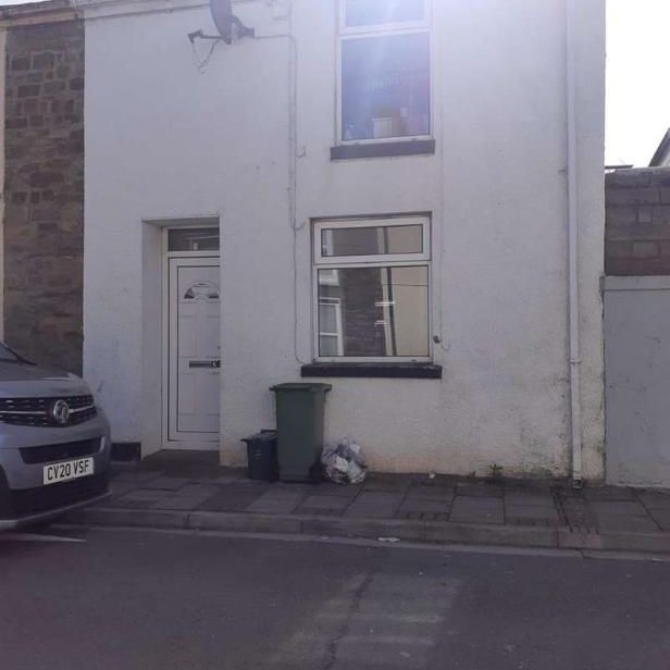 Bell Street, Aberdare, CF44 - Photo 2