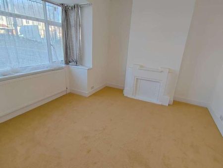 North Circular Road, London, NW10 - Photo 4