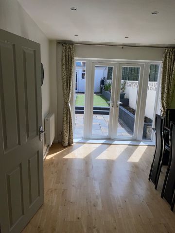 3 Bed Terraced House, Ilchester Crescent, BS13 - Photo 3