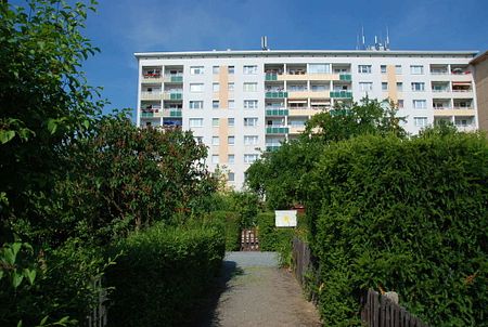 3-Raum-Familienwohnung mit Balkon - Foto 2