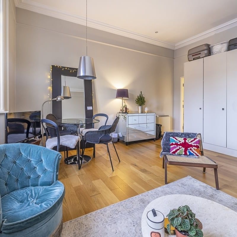 flat to rent - Photo 1