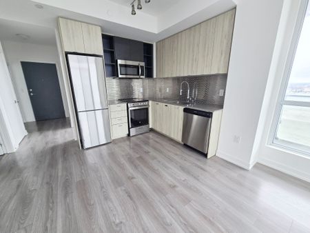For Lease - 10 De Boers Drive Unit# 1105, Toronto, Ontario - Photo 4