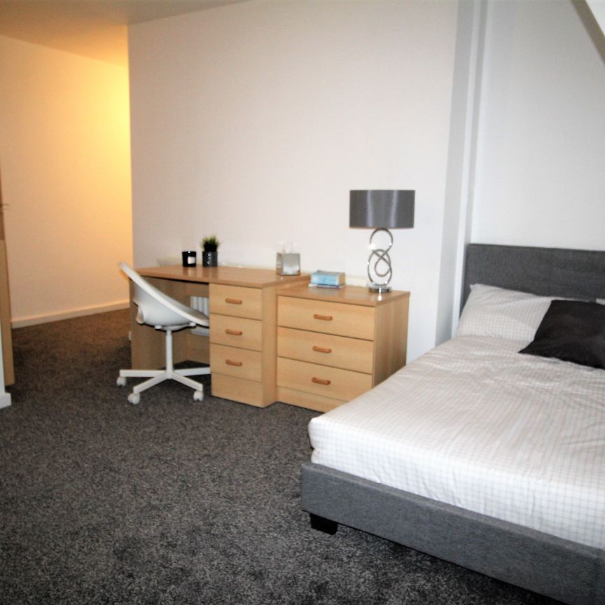 Flat 23A, Westmount, LS2 9NZ, Leeds - Photo 1