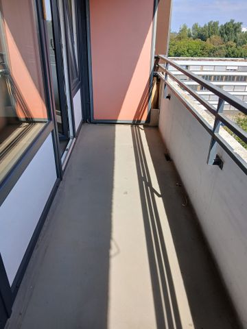 Appartement mit Südbalkon und Junggesellenküche im Rheinparkcenter - Photo 4
