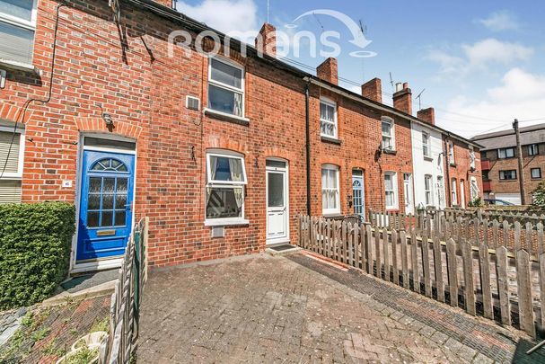 2 bedroom house to rent - Photo 1