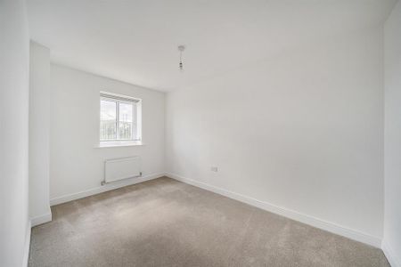 3 bedroom detached house to rent - Photo 3