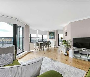 Burrells Wharf Square, London, E14 - Photo 4