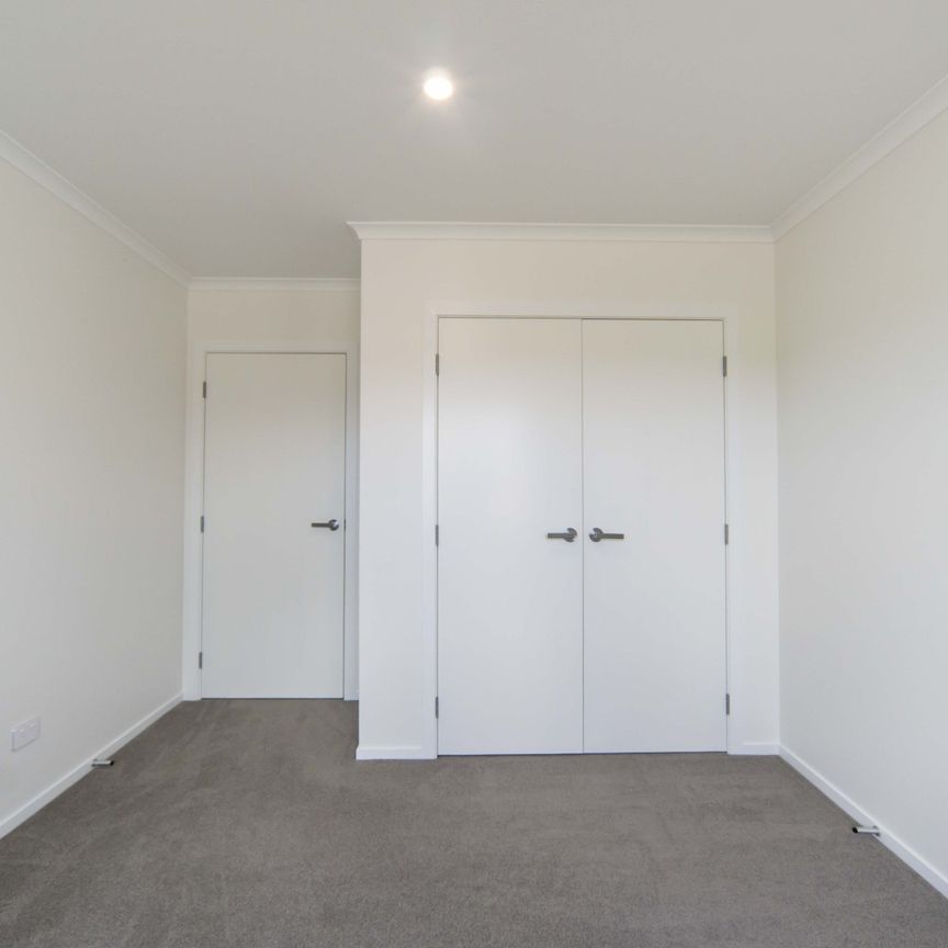 Executive Three Bedroom Home - Photo 1