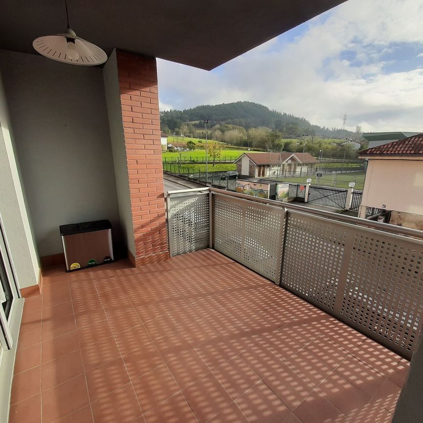 Alquiler de piso en Lezama - Photo 1