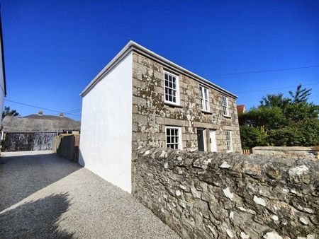 Helston, Helston, TR13 - Photo 2