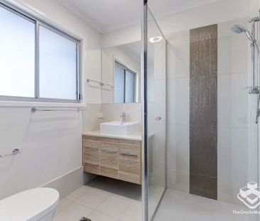 Modern, Spacious Townhouse in a Perfect Location - Photo 5