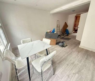 Kentish Town Road, NW1 - Photo 1