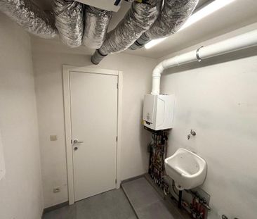 Prachtig nieuwbouwappartement met 2 slprs, terras en autostaanplaats! - Photo 4