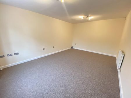 4 bedroom detached house to rent - Photo 3