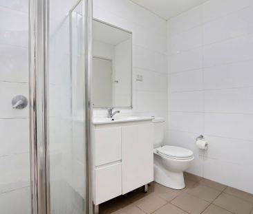 1 Bed Apartment - Photo 4