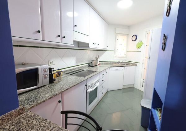 Apartamento bajo en Aguamarina.