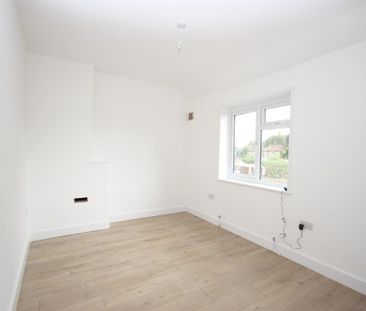 Bryony Road, Shepherds Bush, London, W12 0SS - Photo 3