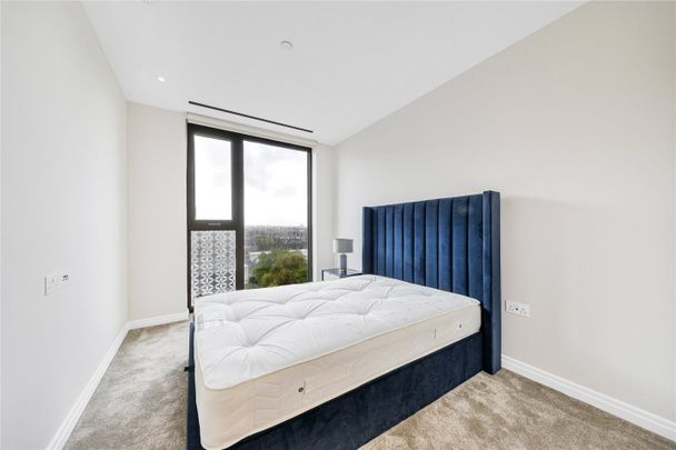 2 Sands End Lane, London, SW6 - Photo 1