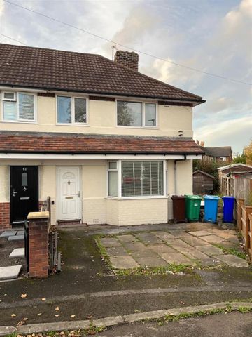3 bedroom semi-detached house to rent - Photo 2