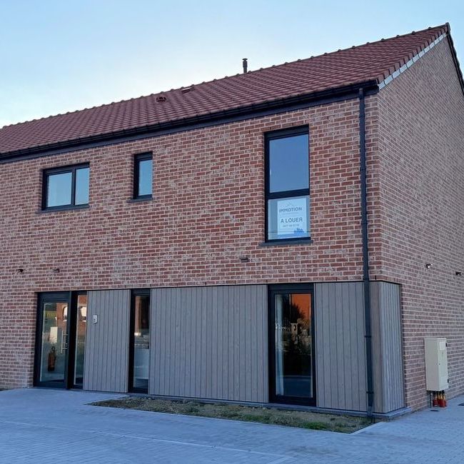 Appartement te huur in Mourcourt voor € 950 met 1 slaapkamer - Photo 1